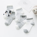 Fabricante caliente del calcetín del tubo de la historieta del algodón del bebé de la venta 2019 con los calcetines del bebé del bebé del algodón antideslizante del modelo